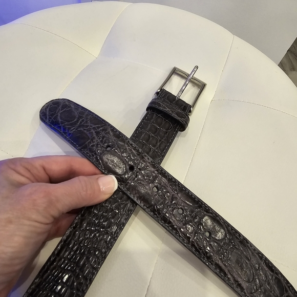 Saks Fifth Ave Gray belt USA Crocodile 40 Silver Buckle - Picture 5 of 7